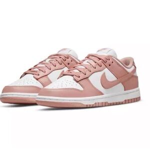 Nike low dunk white rose